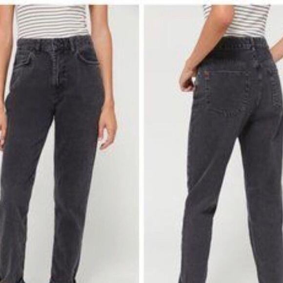 BDG MOM HIGH RISE‎ BLACK JEANS SIZE 30 - Picture 1 of 7